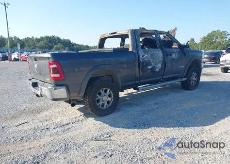 2022 Ram 2500 Laramie 4X4 6'4 Box z USA, uszkodzony, nr VIN 3C6UR5FLXNG305554